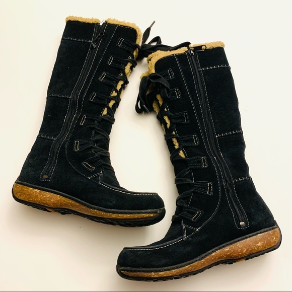 Timberland black suede tall winter lined boots size 6M - Picture 2 of 9